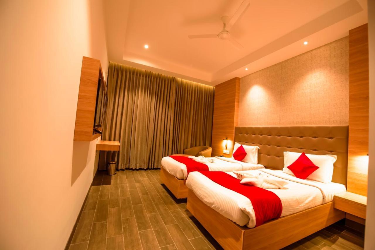 Hotel Annamalai Bahur Luaran gambar