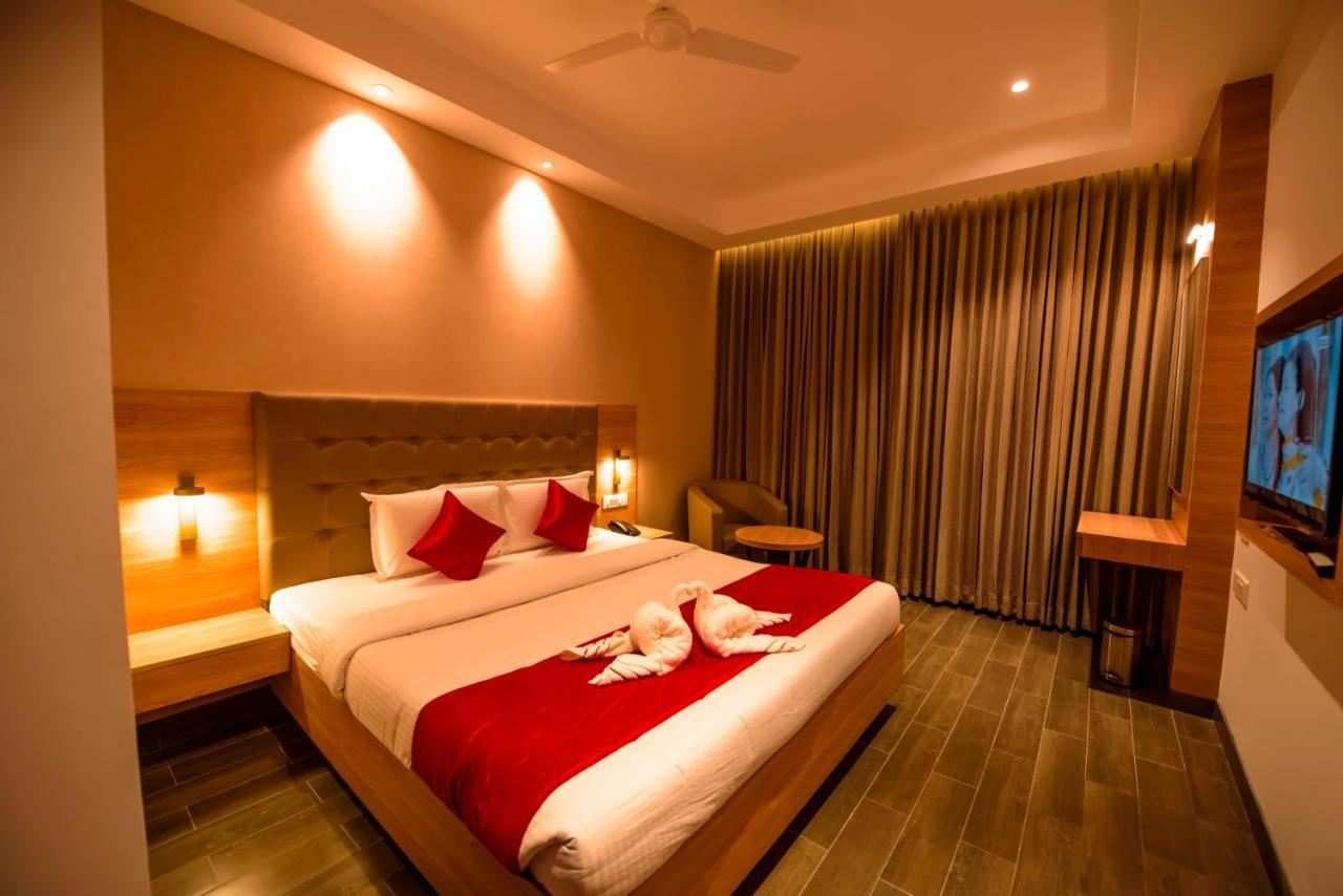 Hotel Annamalai Bahur Luaran gambar