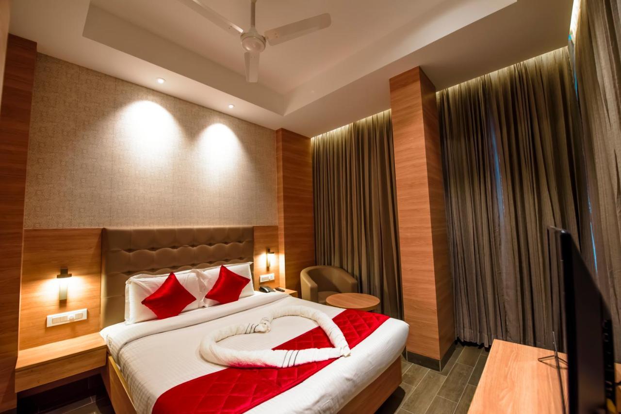 Hotel Annamalai Bahur Luaran gambar