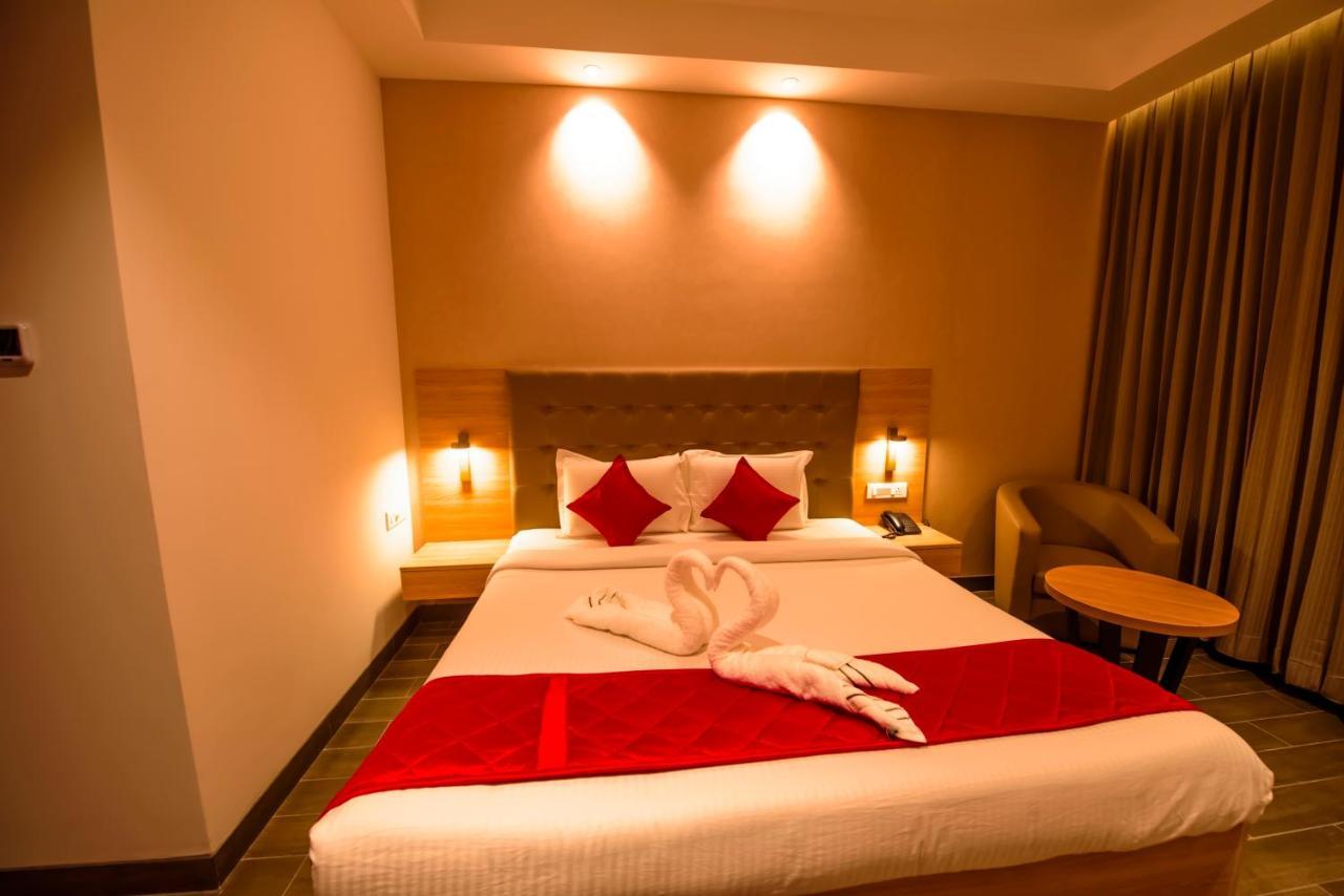 Hotel Annamalai Bahur Luaran gambar