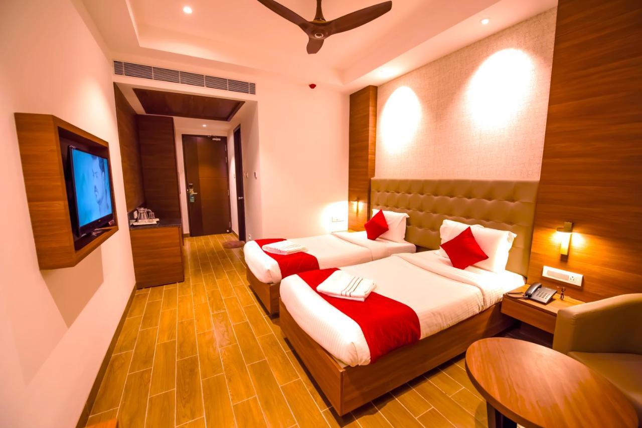 Hotel Annamalai Bahur Luaran gambar